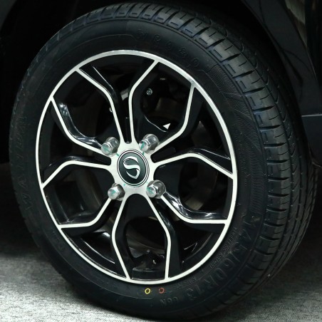 Jante alu noire silver voiture sans permis électrique